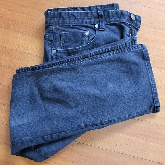Black Calvin Klein Jeans (36x32) - Picture 1 of 9